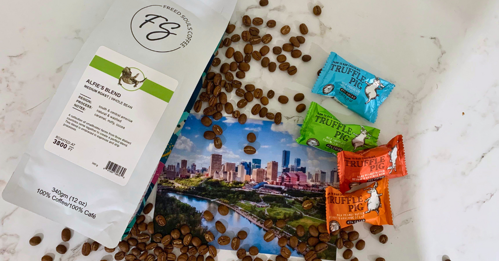 SEPTEMBER 2023 UNBOXING - COFFEE ROASTER & SNACK OF THE MONTH