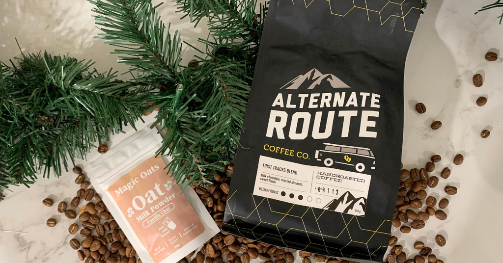 NOVEMBER 2023 UNBOXING - COFFEE ROASTER & SNACK OF THE MONTH